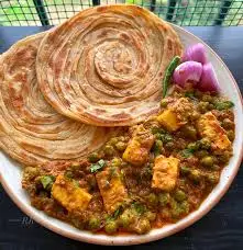 Matar Paneer Paratha Combo