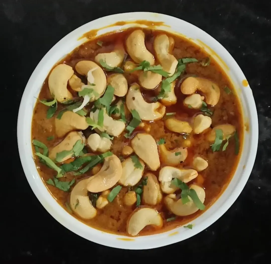 Kaju Curry